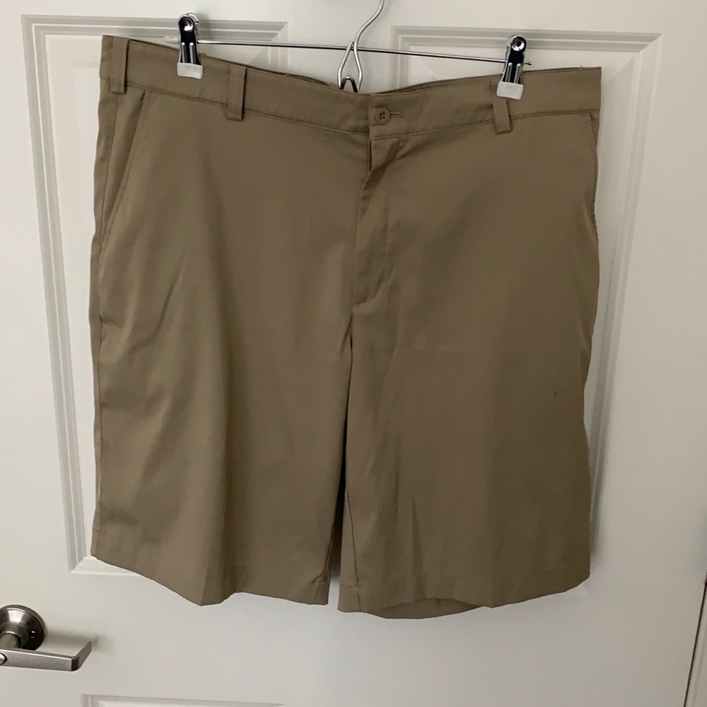 Nike dry fit golf shorts